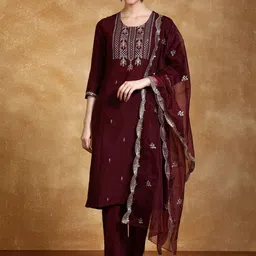 Varanga Women Floral Embroidered Kurta with Trousers & Dupatta-picture-45