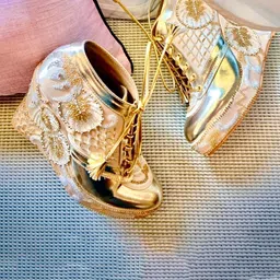 TIESTA Women Textured Sneakers-49