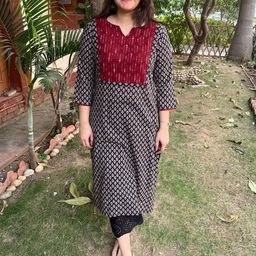 Sanskritam Notch Neck Floral Printed Straight Cotton Kurta-image-3