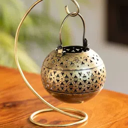 CRAFTAM Gold Toned & Black Iron Mataki Shape Doop Stand Tealight Candle Holder With Stand-image-21