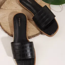 Chemistry Women Open Toe Flats-29
