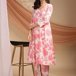 DIVASTRI Women Floral Printed Regular Pure Cotton Kurta with Trousers-picture-56
