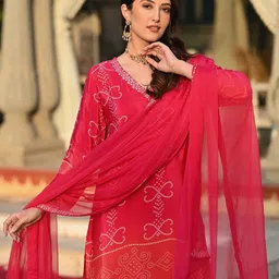 GRIOPY Women Bandhani Printed Regular Kurta with Trousers & With Dupatta image 4