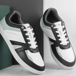 Metro Men Colourblocked Sneakers-image-68