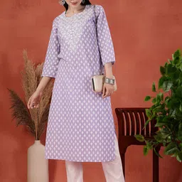 Sangria Floral Printed Thread Work Notch Neck Pure Cotton Straight Kurta-image-92