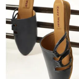 Cozy Wear Men Blue Flip Flops-picture-16