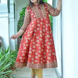YASH GALLERY Women Plus Size Maroon & Beige Ethnic Motifs Printed Anarkali Kurta-18