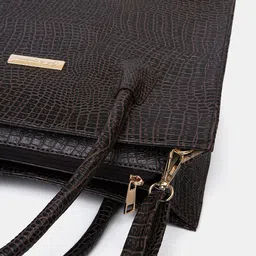 Mast & Harbour Animal Textured Structured Handheld Bag image 5