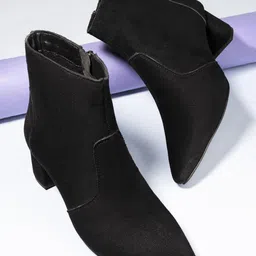 El Paso Black High-Top Block Heeled Boots-10
