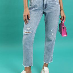 Tokyo Talkies Women Blue Clean Look Mildly Distressed Frayed Hem Cropped Cotton Jeans-image-43