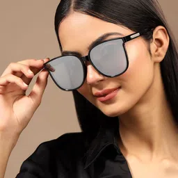 Yellow Chimes Unisex Oversized Sunglasses with Polarised and UV Protected Lens image 4