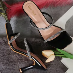 Retro Walk Embellished Slim Heeled Pumps-55