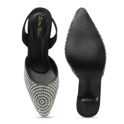Retro Walk Printed Kitten Pointed Toe Heels image 4