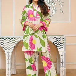 Bunaai Penelope Panache Printed V-Neck Tunic & Trousers Co-Ords-image-36