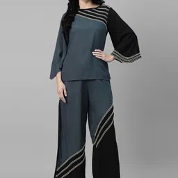 DEEBACO Colourblocked Top With Flared Palazzos-image-22