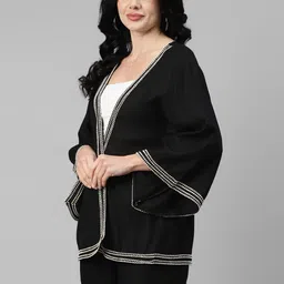 DEEBACO Front Open Coat With Shorts Co-Ords image 4