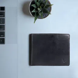 Hidesign Men Black Leather Two Fold Wallet-44
