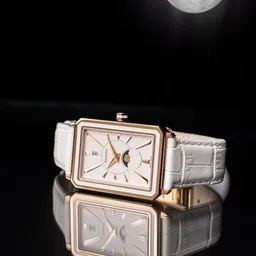 Balmain Women Dial & Leather Straps Analogue Watch B44132225-40