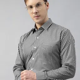 English Navy Men Spread Collar Gingham Checked Cotton Slim Fit Formal Shirt-image-55