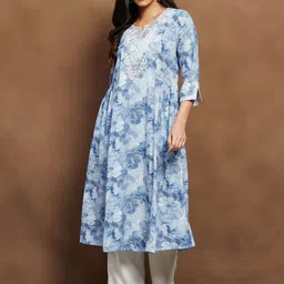 Melange by Lifestyle Women Floral Printed Regular Kurta with Palazzos-picture-26