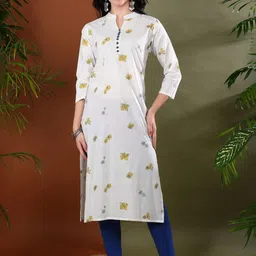 Maaesa Women Dyed Flared Sleeves Mirror Work Kurta-image-25