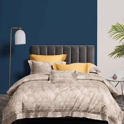 Aura Brown & White Geometric 350 TC King Bedsheet with 2 Pillow Covers-image-79