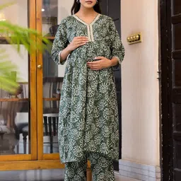 Aujjessa Ethnic Motifs Printed Sequinned Anarkali Pure Cotton Maternity Kurta with Trouser-picture-19