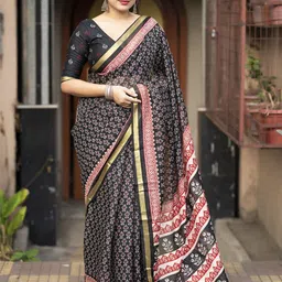 LeeliPeeri Designer Floral Printed Saree-image-71