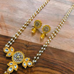 eeooaa Yellow & Gold-Plated Brass Artificial Stones and Beads Jewellery Set-image-24