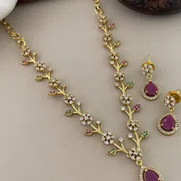 FIRST TOUCH Women Floral Jewellery Set-image-3