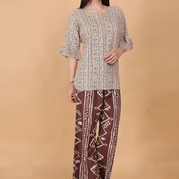 POLLOLOCO Printed V Neck Top With Trousers Co-Ords Set-57