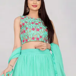 DIVASTRI Embroidered Thread Work Semi-Stitched Lehenga & Unstitched Blouse With Dupatta image 4