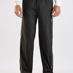 Calvin Klein Jeans Men Relaxed Fit Mid Rise Track Pants-picture-21