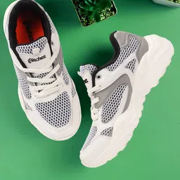 glitchez Women Textured Round Toe Lightweight Sneakers-43