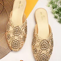 pelle albero Women Embellished Mules Flats-picture-16