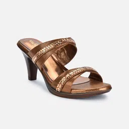 VALIOSAA Embellished Ethnic Block Heels-4