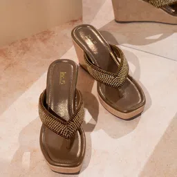 Inc 5 Embellished Party Wedge Sandals-picture-27