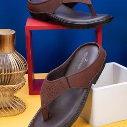 The Roadster Lifestyle Co. Men Textured Slip-On Comfort Sandals-picture-23