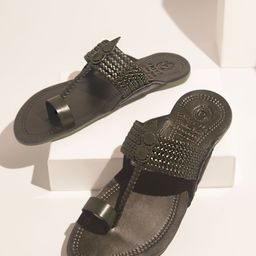 PRIVO by Inc.5 Men Green Leather Kolhapuri Comfort Sandals-image-53