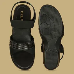 Ozuri Textured Block Sandals image 2