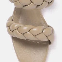 AXIUM Textured Block Sandals image 3