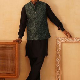 Jompers Men Embroidered Regular Chikankari Kurta with Churidar-image-51