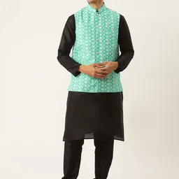 SOJANYA Men Black & Green Thread Work Kurta with Churidar-picture-2