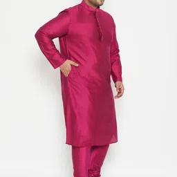 VASTRAMAY Men Fuchsia Regular Kurta with Pyjamas image 5