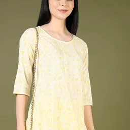 V-Mart Floral Printed Kurti-image-96
