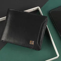 Mochi Men Leather Two Fold Wallet-24