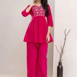 SINGNI Embroidered Pure Cotton Top With Trousers Co-Ords-picture-40
