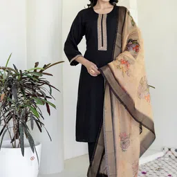 SANISA Yoke Design Embroidered Sequinned Straight Kurta With Trousers And Dupatta-picture-13