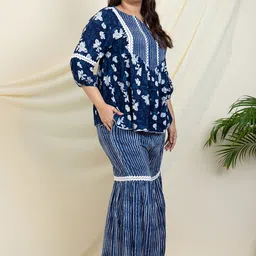 DEEBACO Printed Peplum Top With Sharara Co-Ords image 3