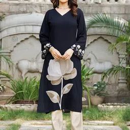 MOJILAA Floral Printed V-Neck Straight Kurta-image-12